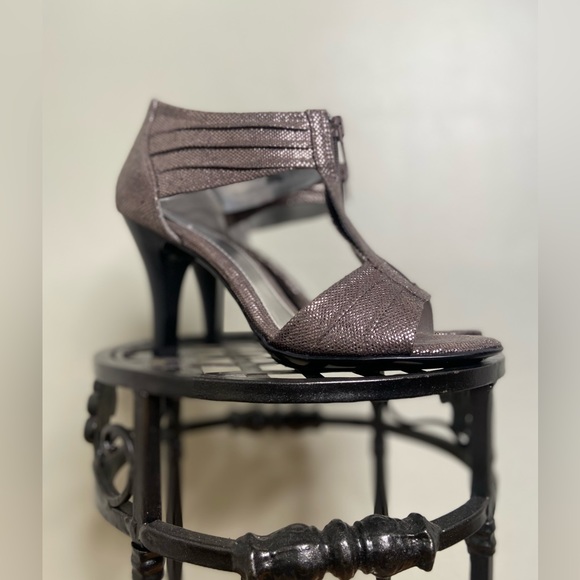 Heels Sandals Pewter Metallic by Apostrophe - Picture 2 of 13